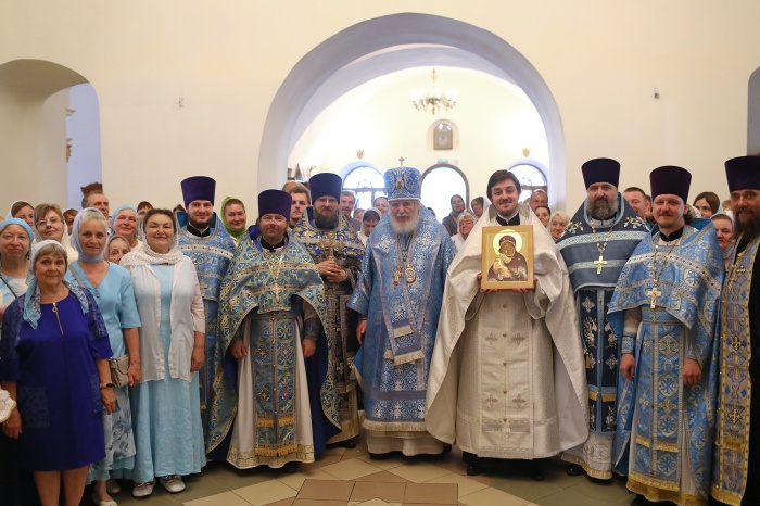 Архиерейское богослужение в Троицком храме г. Старая Купавна 